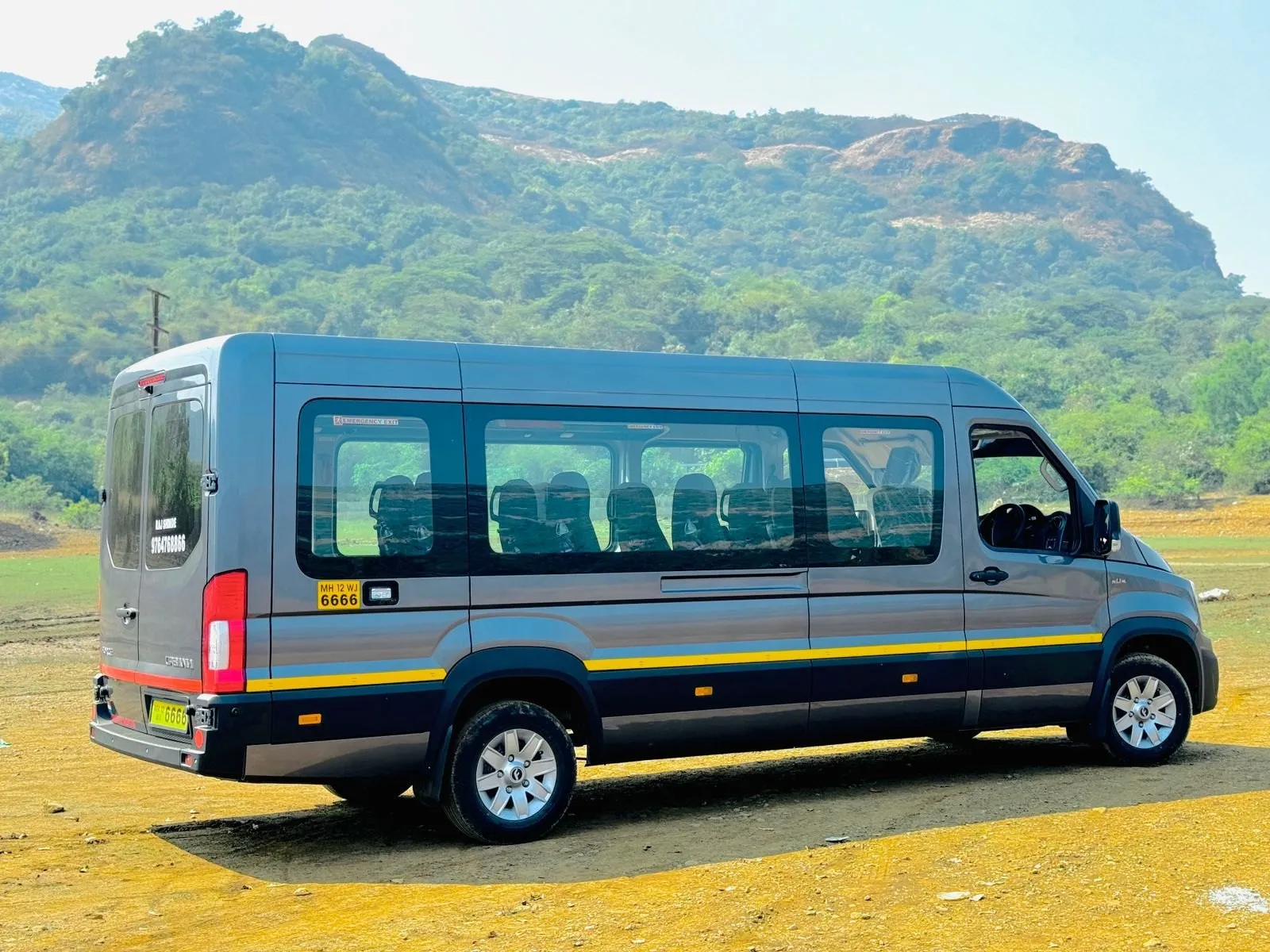 17 Seater Urbania Performance on Mountain Roads